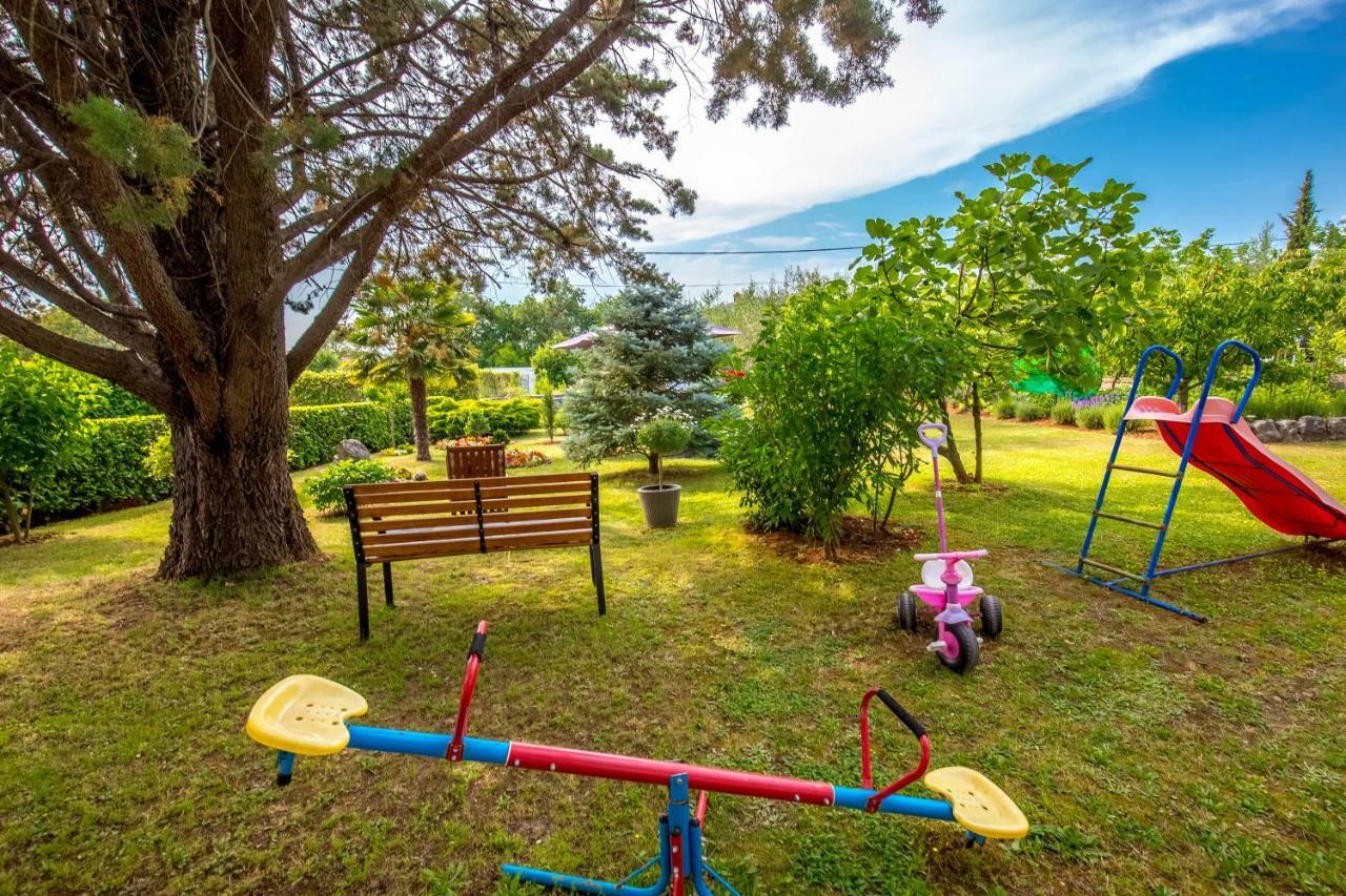Garden paradise App Sveti Vid-Miholjice Bagian luar foto
