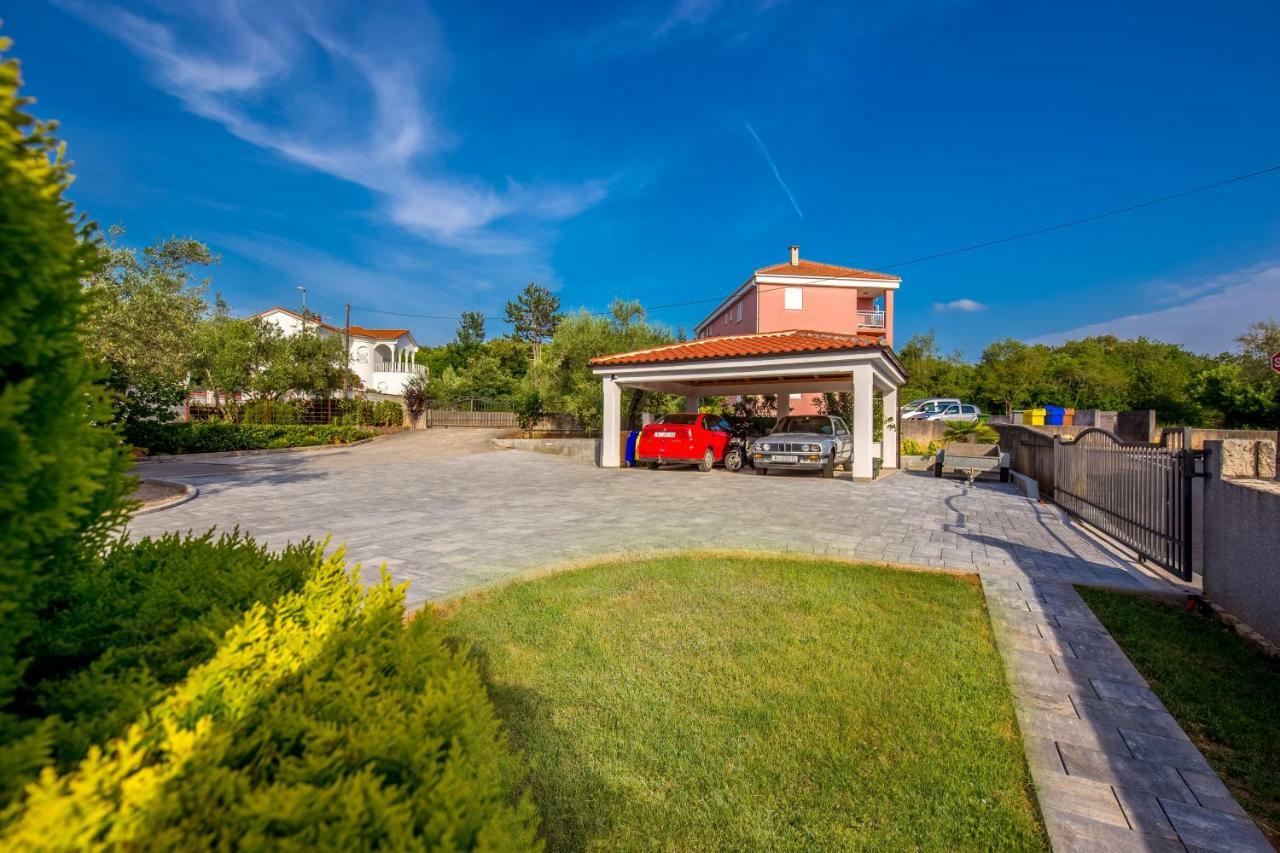 Garden paradise App Sveti Vid-Miholjice Bagian luar foto
