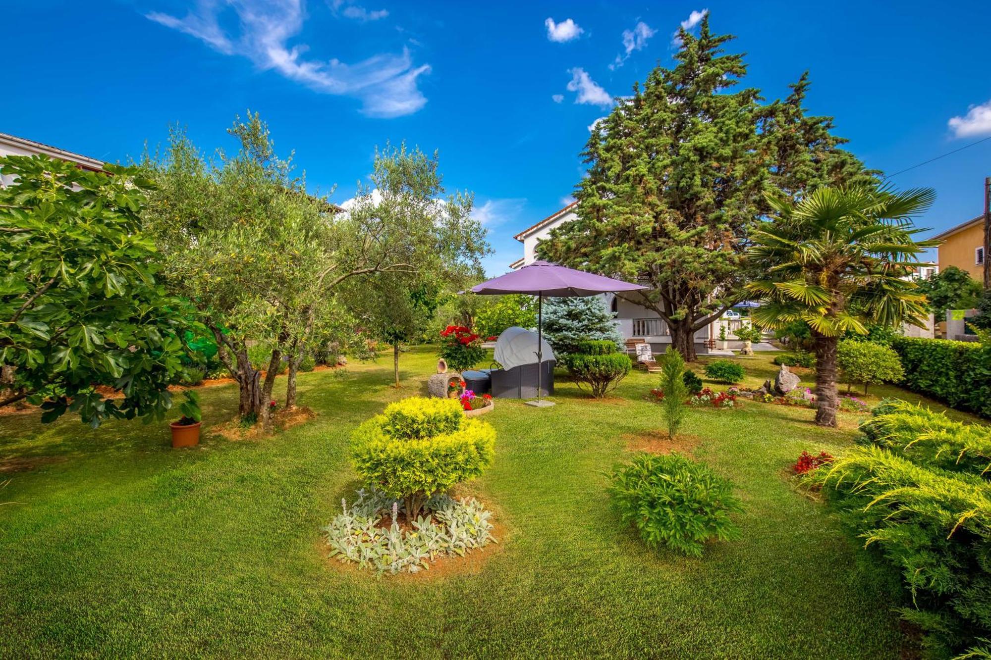 Garden paradise App Sveti Vid-Miholjice Bagian luar foto
