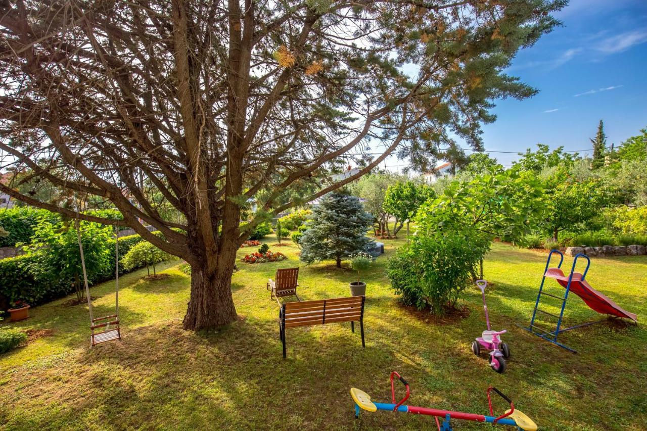 Garden paradise App Sveti Vid-Miholjice Bagian luar foto