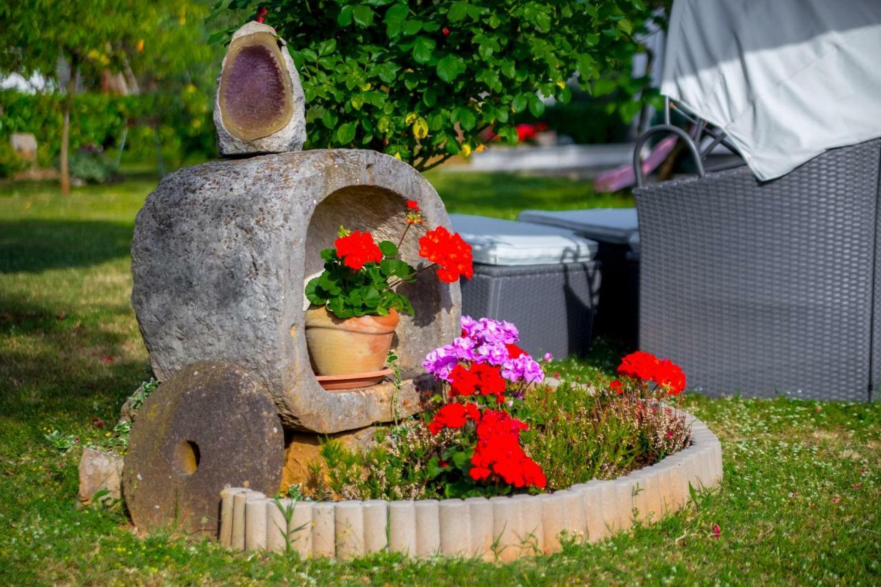 Garden paradise App Sveti Vid-Miholjice Bagian luar foto
